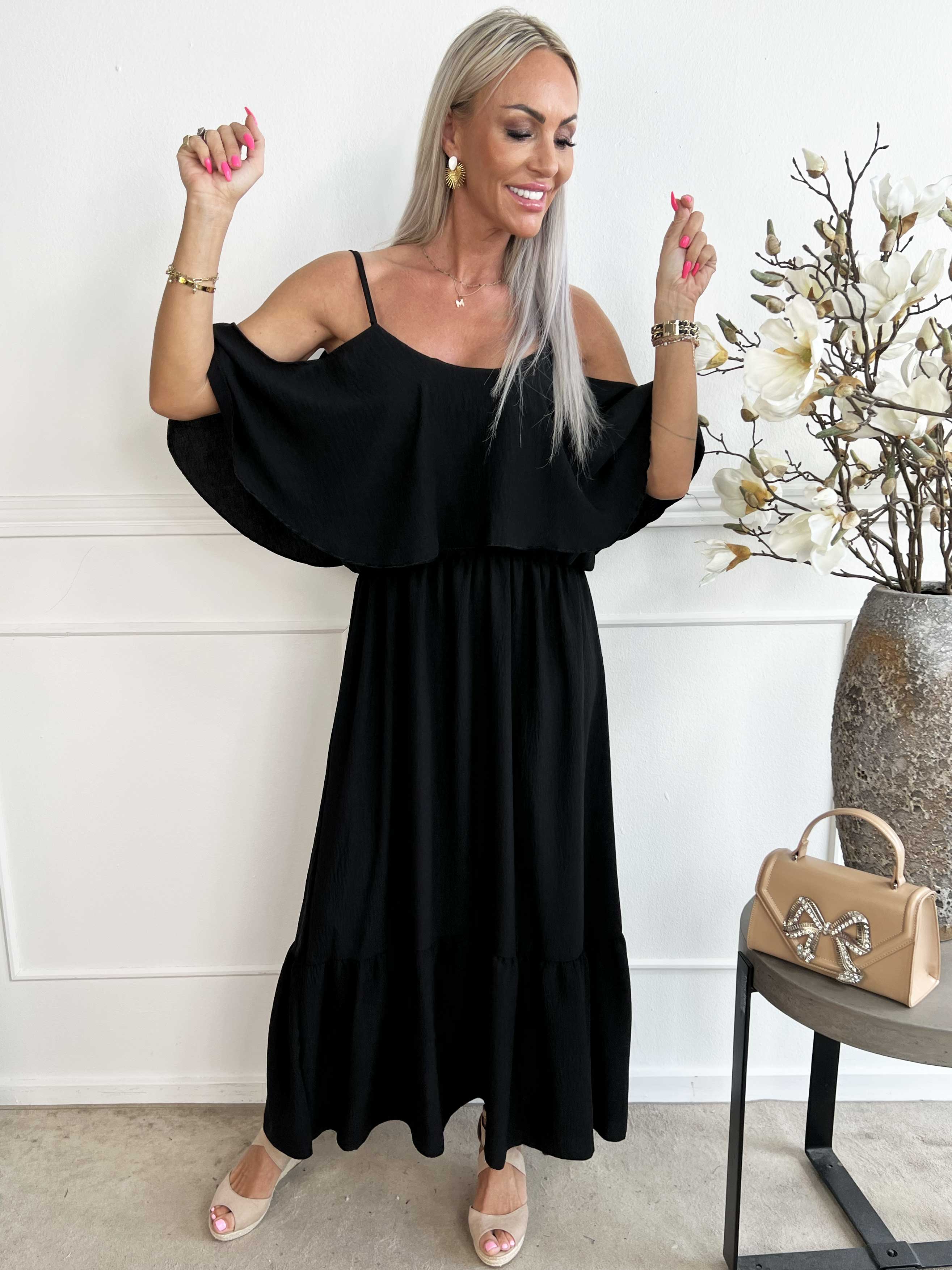 Adelisa - Sød lang stropkjole med flæser